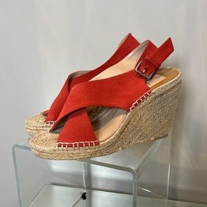 Dolce Vita NWOT Coral Suede wedge sandals Size 8